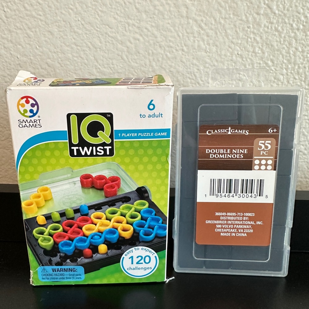 IQ Twist Puzzle Game with mini domino set